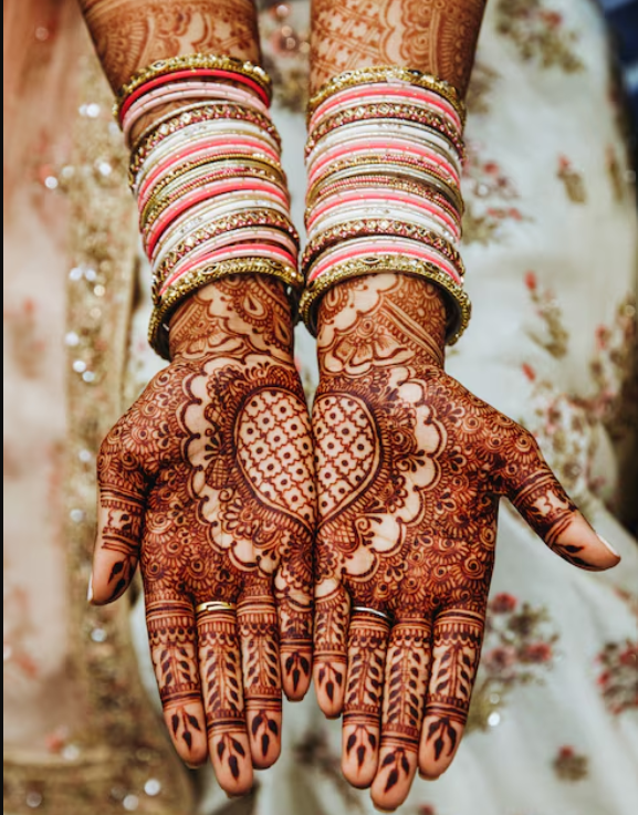 Mehndi Art Services at Best Beauty Salon in Waidhan Madhya Pradesh
